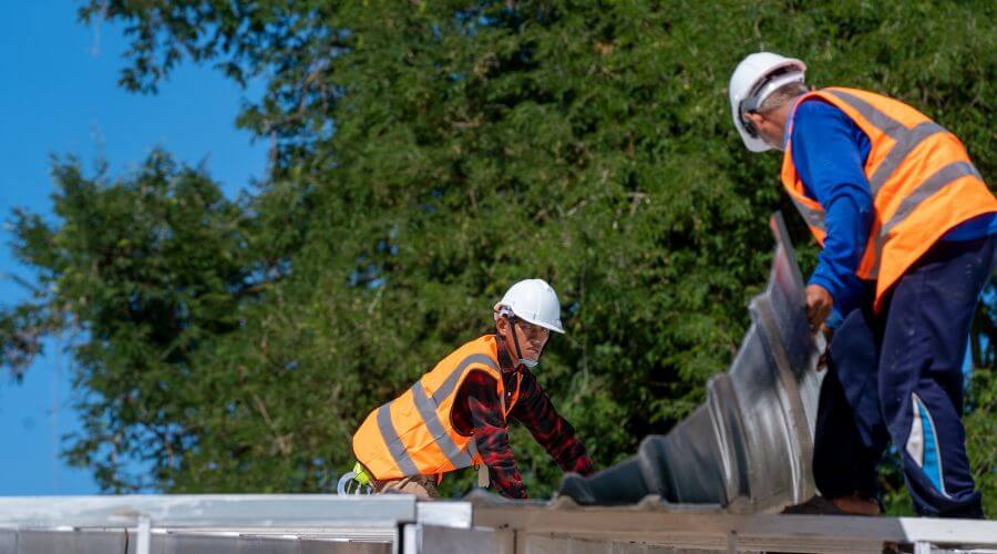 Expert Emergency Roof Repairs services in Gothenburg, NE